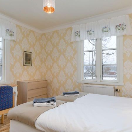 Malmgardens Vandrarhem B&B Strängnäs エクステリア 写真