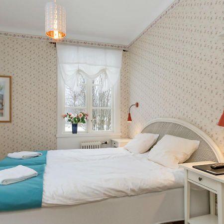 Malmgardens Vandrarhem B&B Strängnäs エクステリア 写真