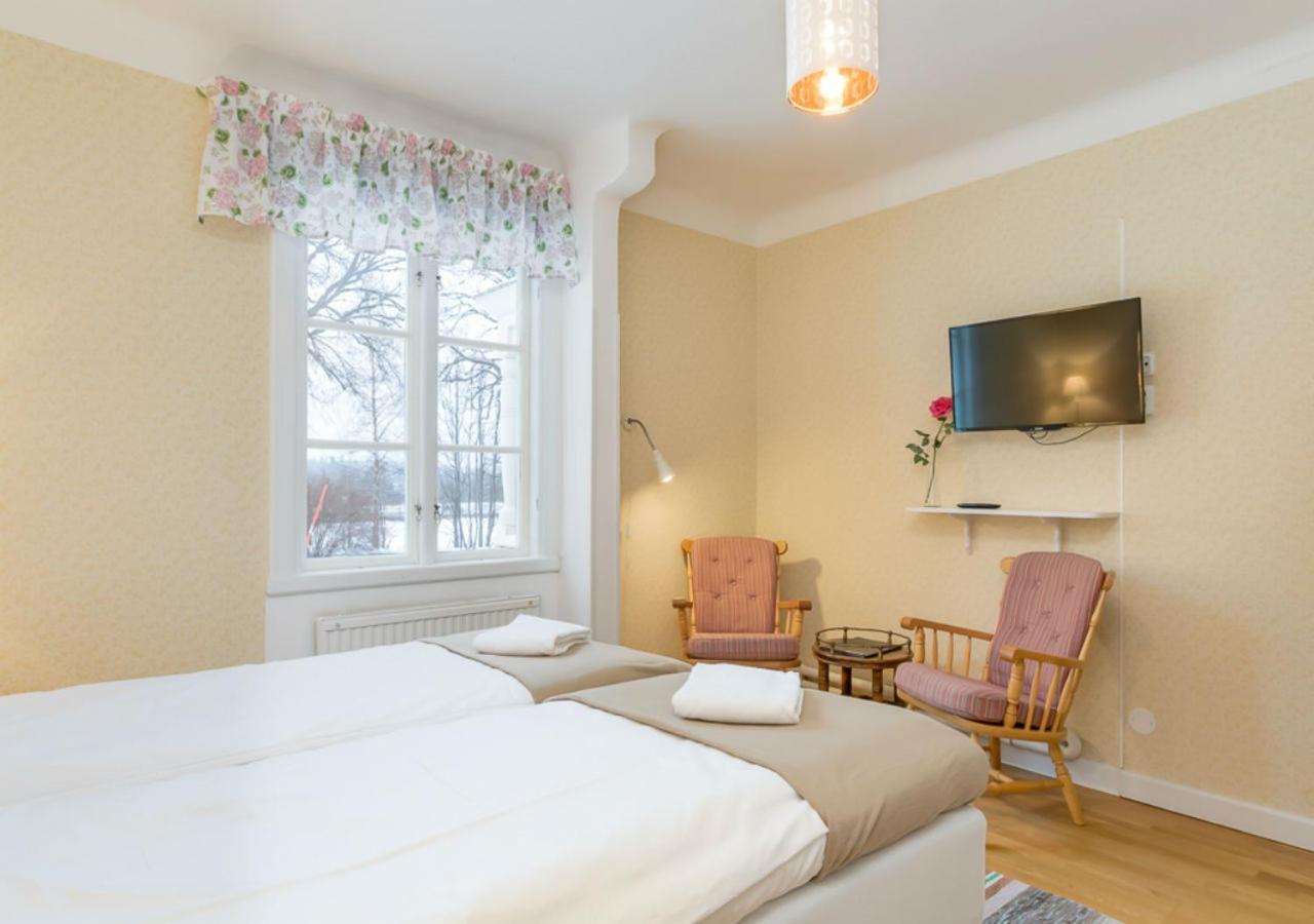 Malmgardens Vandrarhem B&B Strängnäs エクステリア 写真