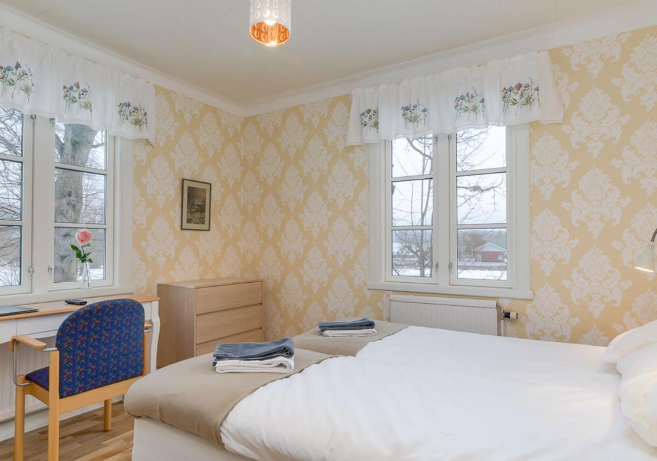 Malmgardens Vandrarhem B&B Strängnäs エクステリア 写真