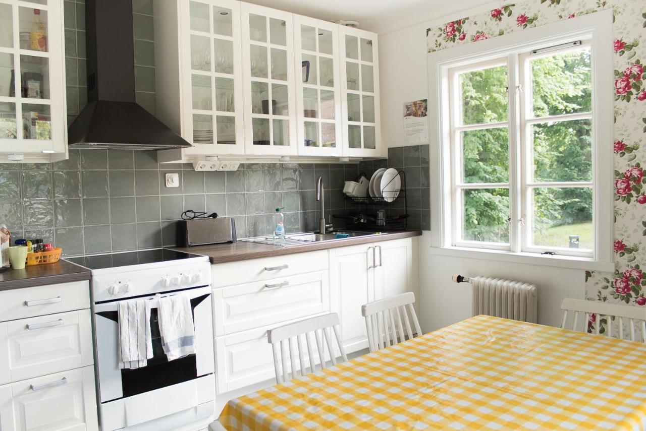 Malmgardens Vandrarhem B&B Strängnäs エクステリア 写真